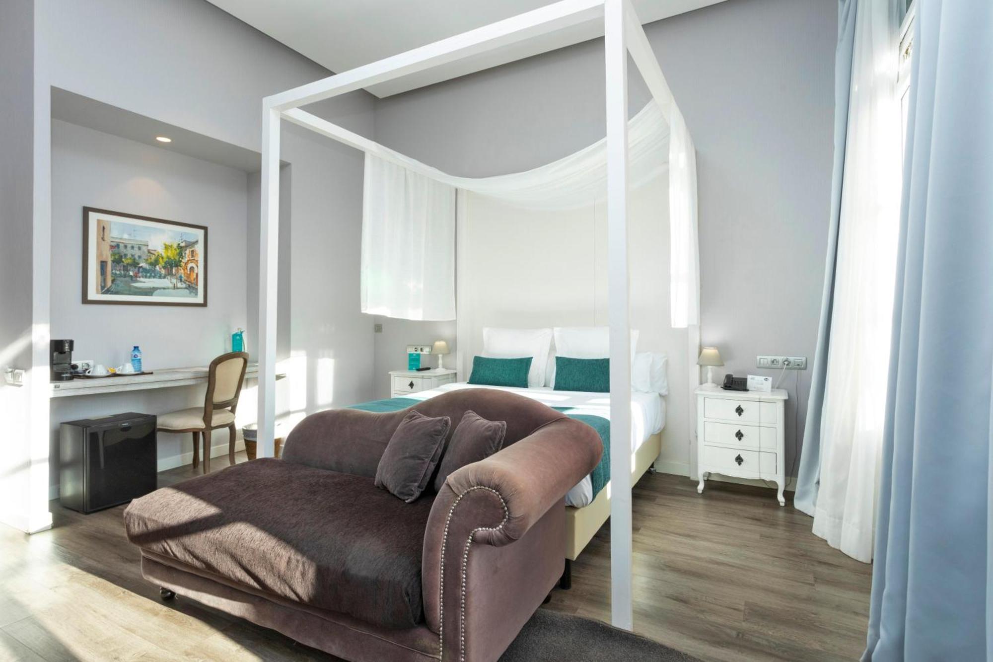 1881 Balneario Vichy Catalan Hotel
